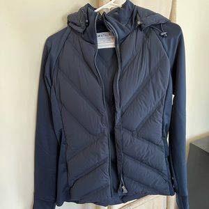 Athleta Puffer Jacket in Navy
